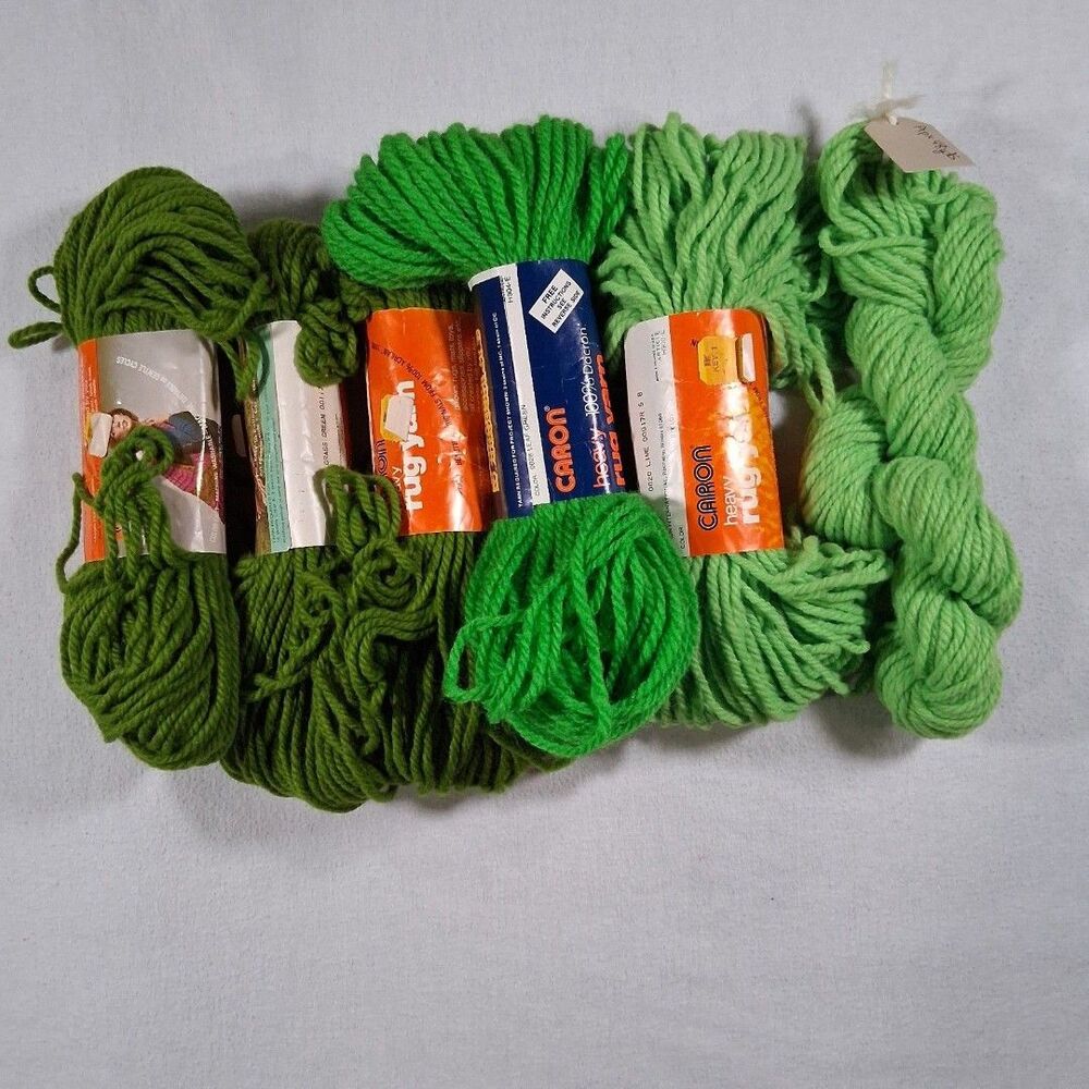 Caron Rug Yarn Mixed Green Colors Lot 100% Dacron Punch Needle Latch Hook Vtg